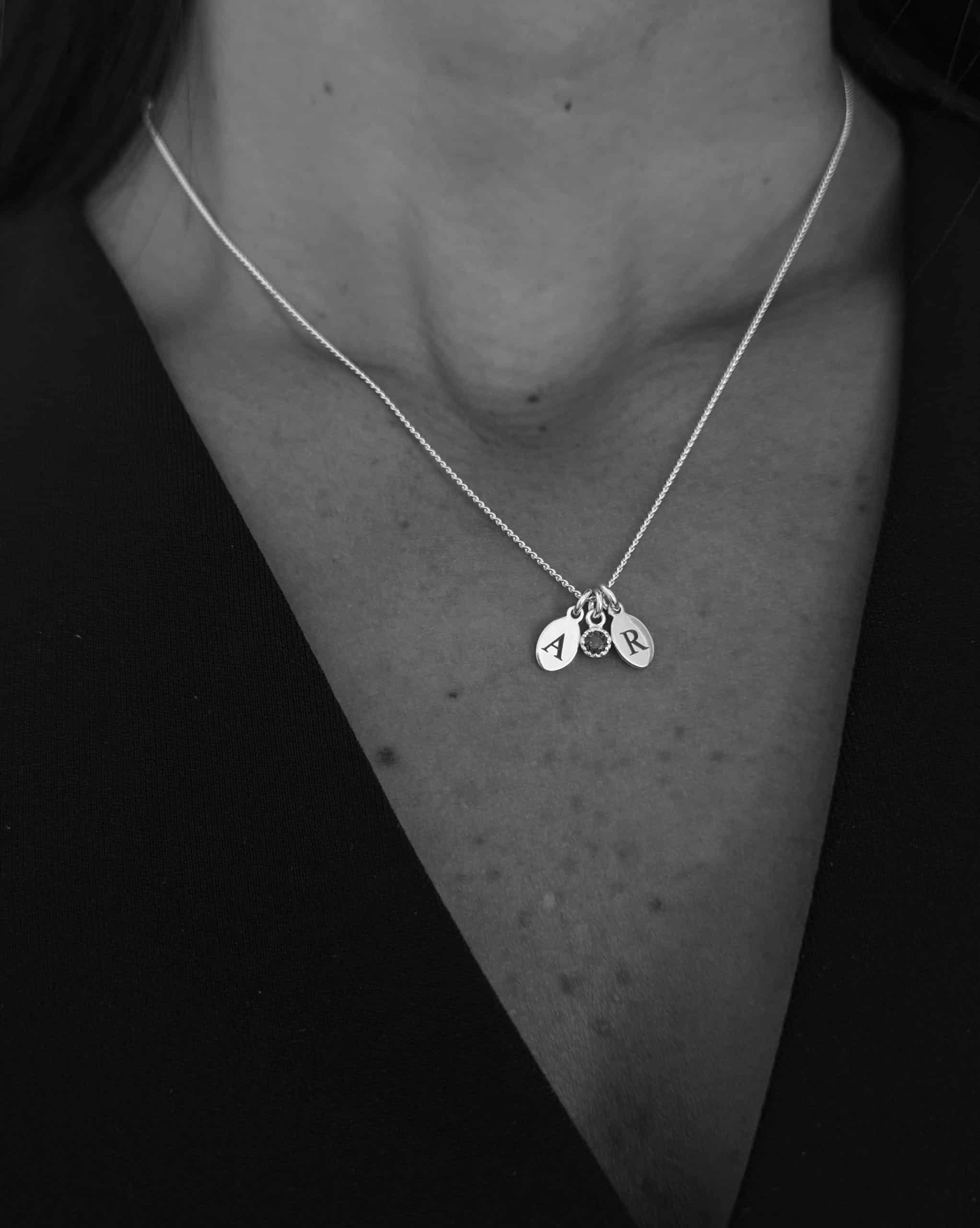 שרשרת ליב - חריטת אותיות וזרקון צבעוני - כסף 925