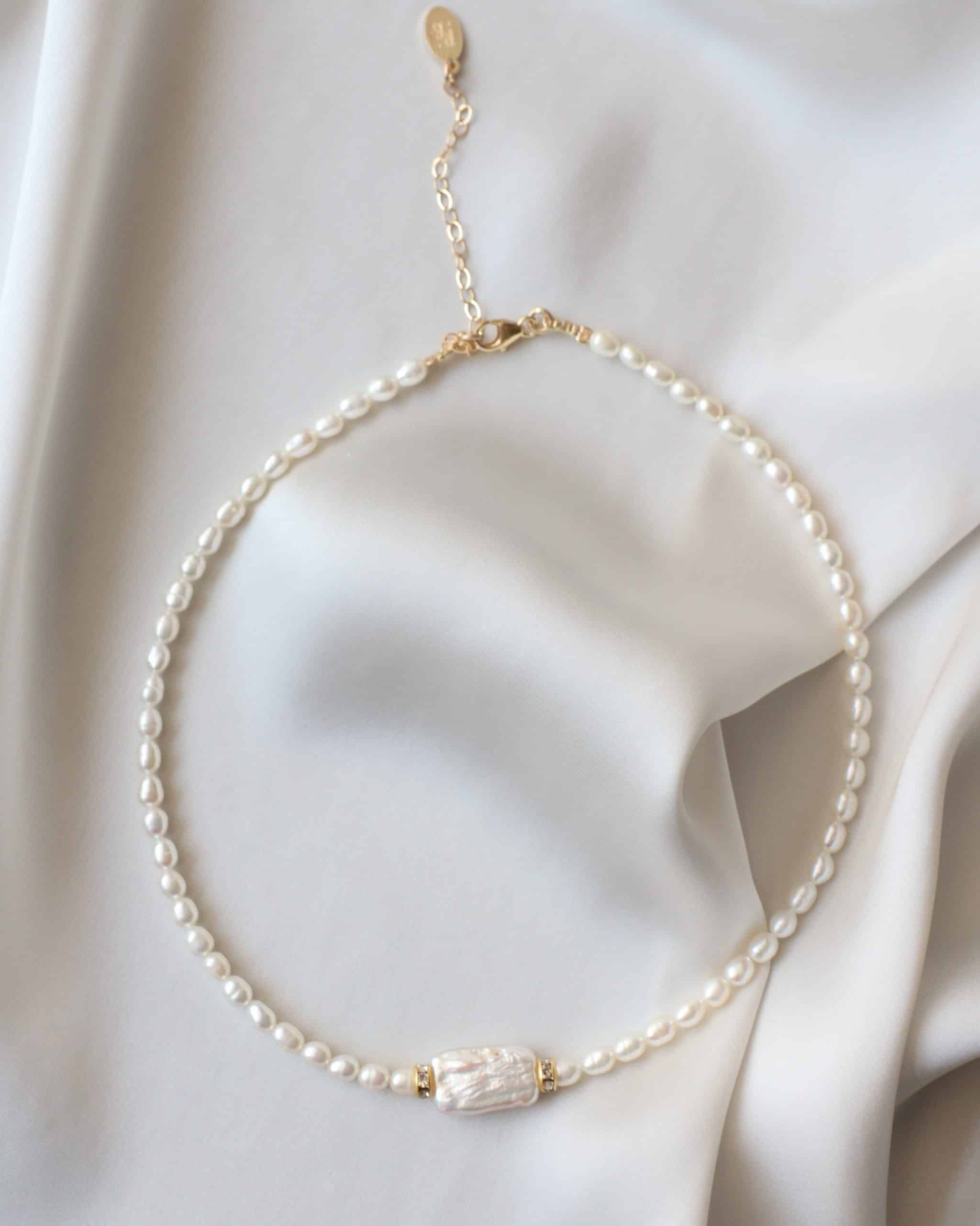 שרשרת פנינים - נאיה גולדן