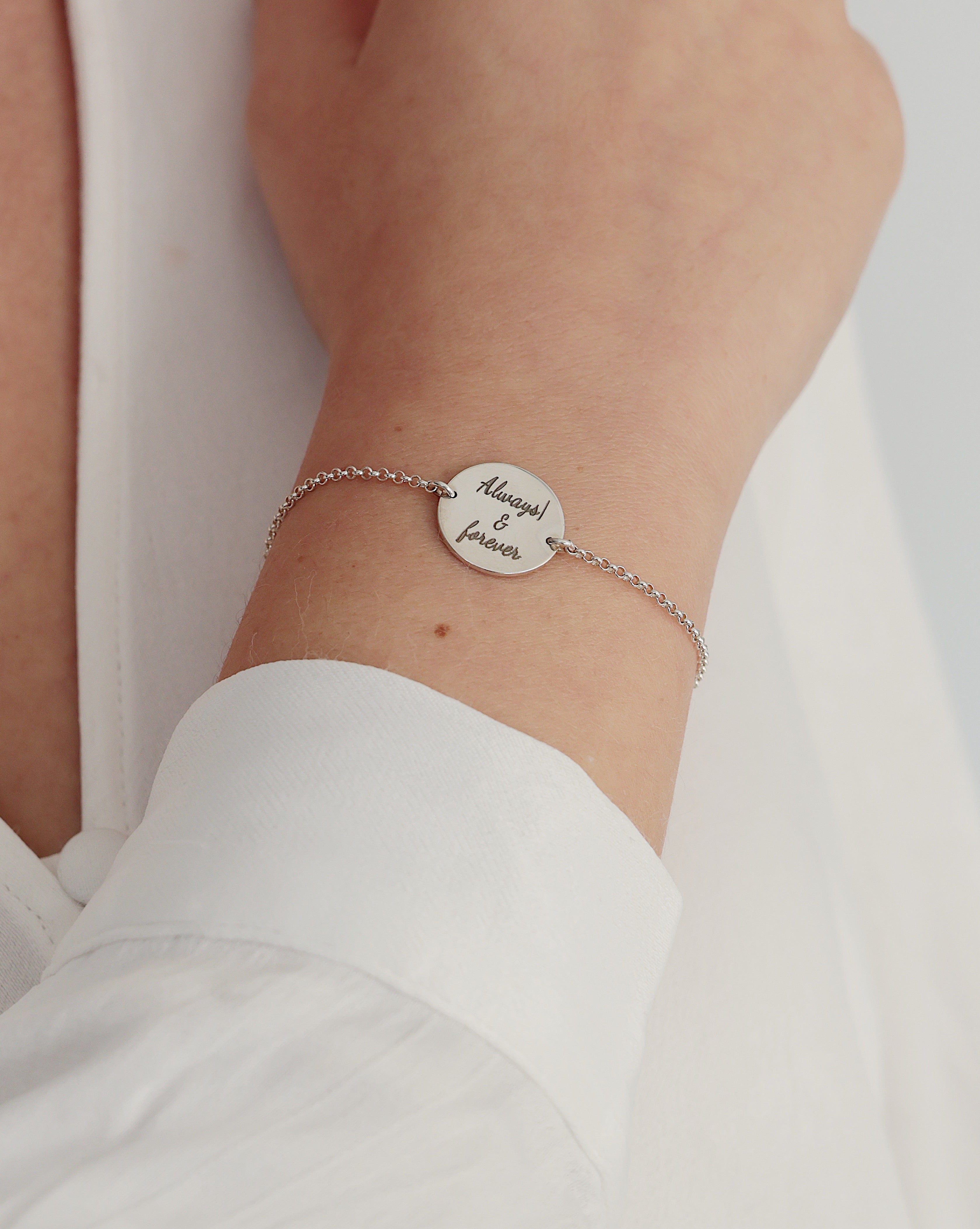 צמיד חריטה אישית - דגם עיגול - כסף 925