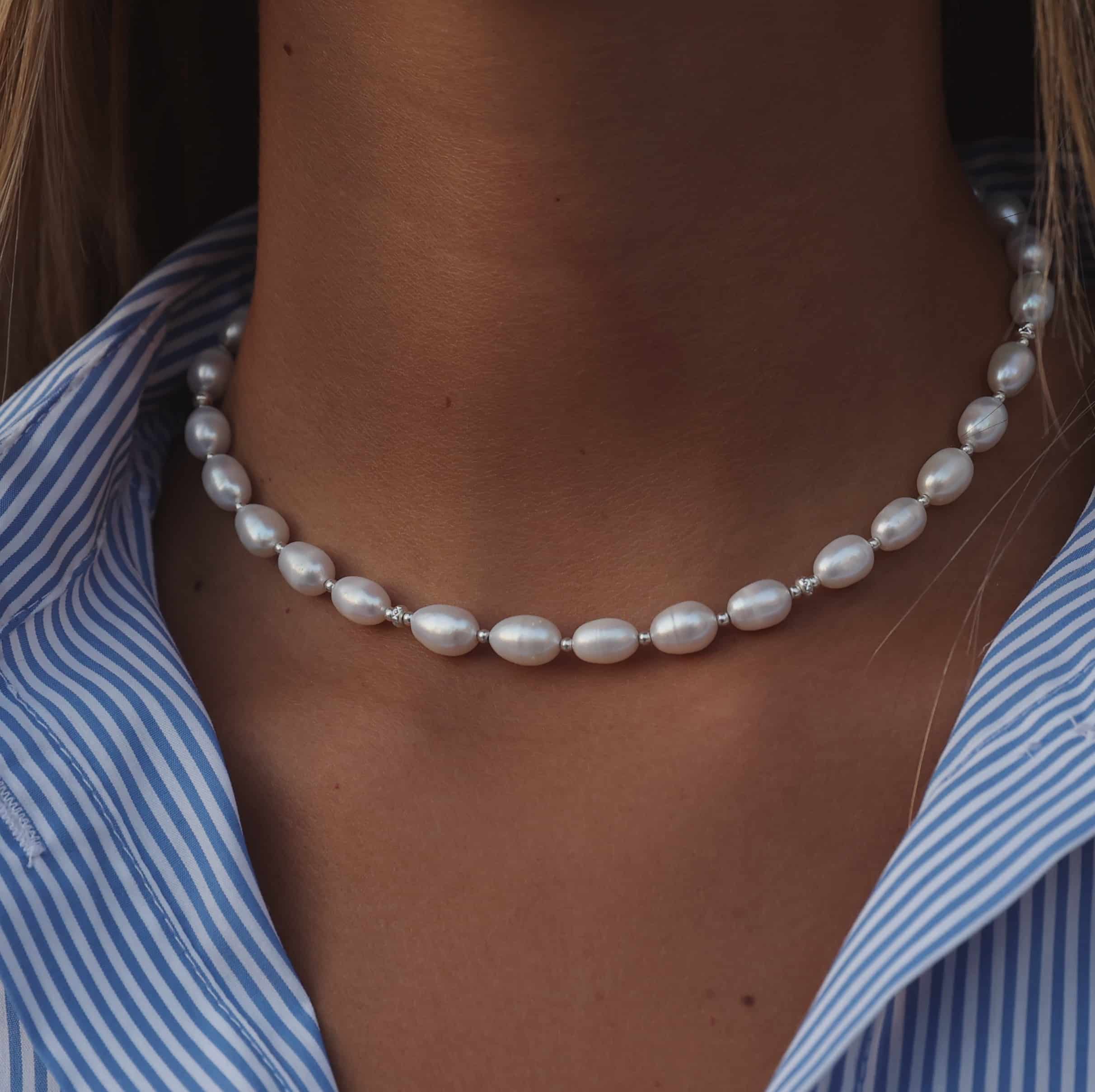 Lia necklace