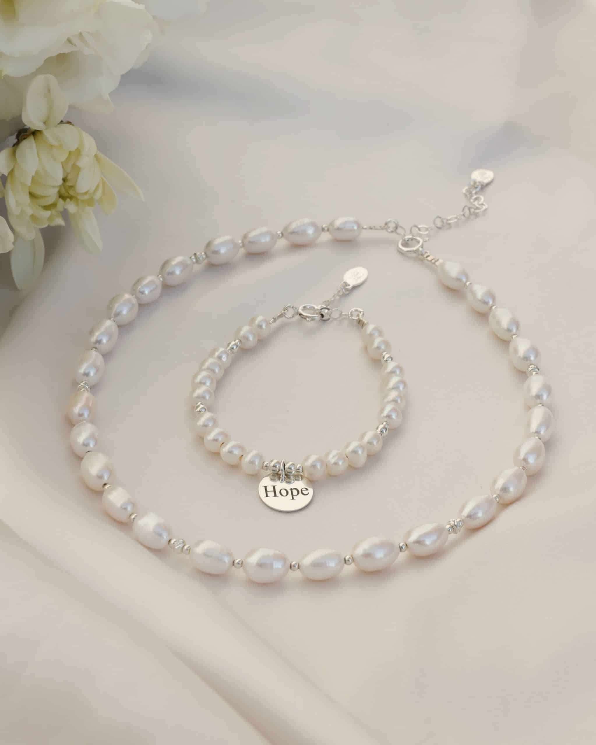 Lia necklace