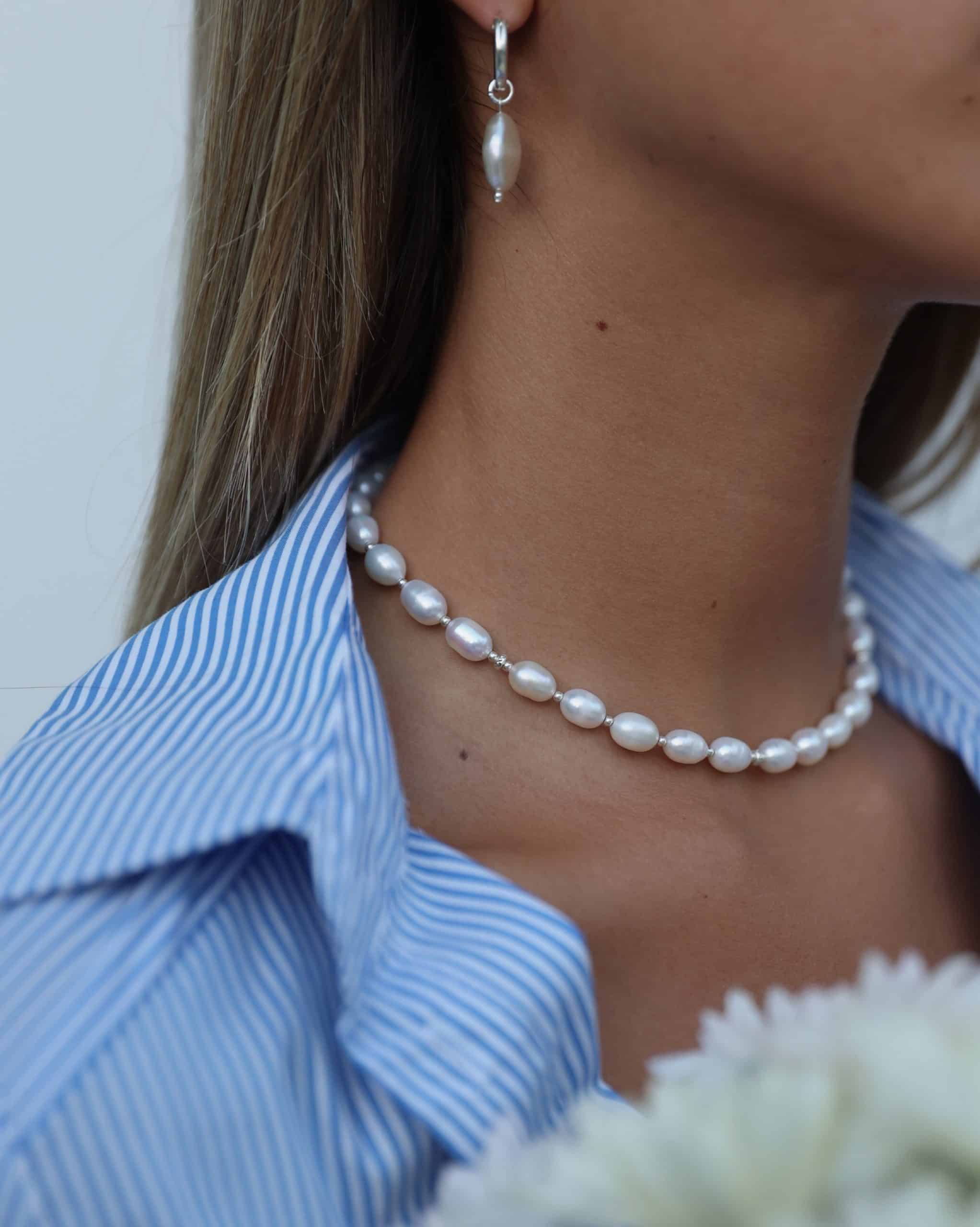 Lia necklace